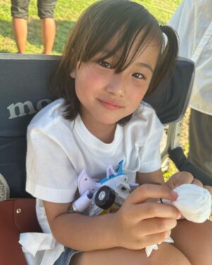 Ririsa Miyazaki Instagram - 8話のオフショットです⭐️

#ばらかもん
#琴石なる役
