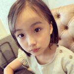 Ririsa Miyazaki Instagram - ばらかもん第3話見ていただけましたか？ ケルベロスに貝がら屋さん楽しかったです🐚🐕 #ばらかもん #琴石なる役