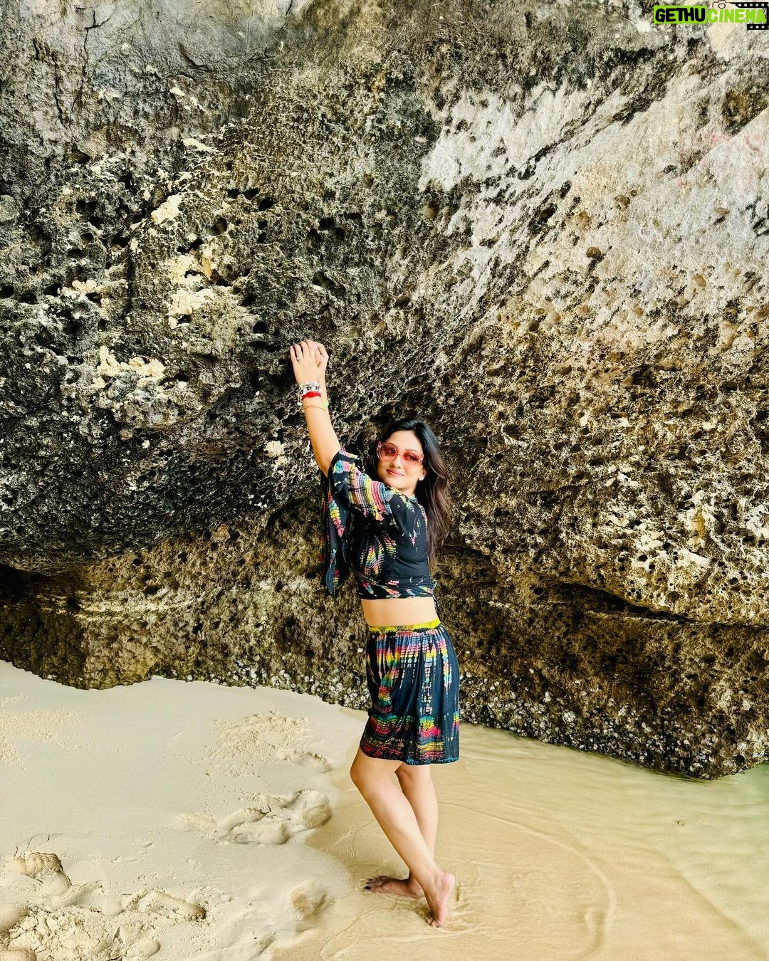Riya Dey Instagram - Self-love ❤️ #swipeleft ⬅️ #love #live #laugh #travel #loveyourself #actress #riyadey Krabi, Thailand