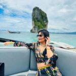 Riya Dey Instagram - Self-love ❤️ #swipeleft ⬅️ #love #live #laugh #travel #loveyourself #actress #riyadey Krabi, Thailand