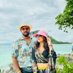 Riya Dey Instagram - Happy new year husband ❤️😘 #happynewyear2024 #togetherforever #togetherness #couplegoals #loveisintheyear #newbeginning #freshstart #love #live #laugh #travelphotography #travelling #happiness #sunilria🎊👩‍❤️‍👨🎊 Ｌｏｖｅ Ｗｏｒｌｄ