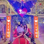 Riya Dey Instagram - ❤️🤩 #swipeleft ⬅️ #suddenplan #suddentrip #suddenplansarethebest❤️ #sunset #beach #magical #sky #nature #beautiful #ootd #christmastrip2023 #vacation #goa #positivity #positivevibes #winter #hellodecember #love #live #laugh #loveyourself #actress #riyadey #couple #couplegoals #togetherforever #togetherness #happiness #sunilria🎊👩‍❤️‍👨🎊 Goa