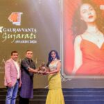 Riyaa Subodh Instagram - Such an honour to receive the 16th Gauravvanta Gujarati award for my contribution as a top model by Gujarat Tourism. @the_bollywood_hub @gujarattourism @ggawardofficial . Red carpet Outfit by @vesture.sk Jewellery by @rianajewellery Makeover by @makeover_by_purvi_shah Performance outfit by @khakobyheenapatel Styled by @khushaliee Assistant stylist @devanshijain16 Nail art by @daisynailstudio RiverFront Ahmedabad