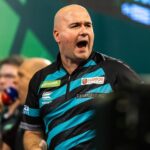 Rob Cross Instagram – Happy with the win and onto the next one. 
It wasn’t my best but I found the finishing when I needed to. The crowd were amazing today. Thanks so much for the support! ⚡️
@targetdarts @NamosSolutions @pwrbyfluidity @scott_rbs 

📸 @_taylorlanningphotography_