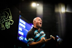 Rob Cross Instagram - One to go. 
Some prep and time with the family and I’ll be ready to face Luke tonight. 
Great messages of support, means a lot thank you 🙏⚡️
@targetdarts @NamosSolutions @pwrbyfluidity @scott_rbs 

📸 @_taylorlanningphotography_