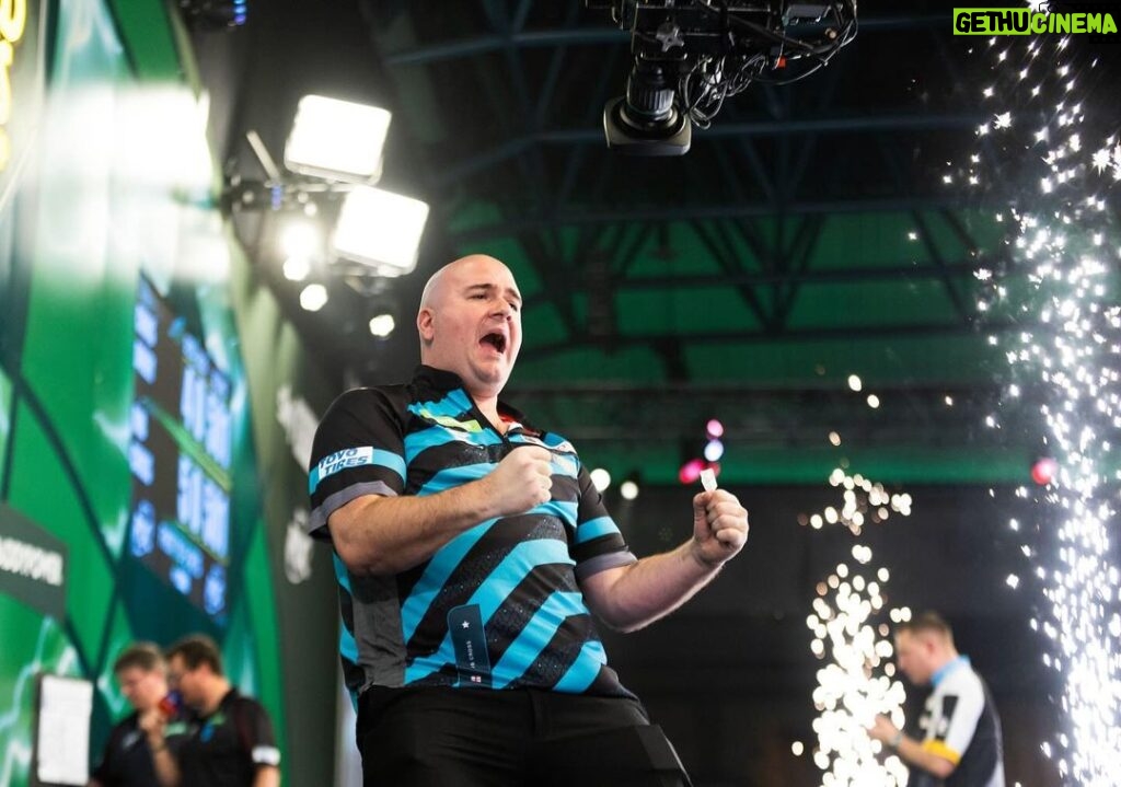 Rob Cross Instagram - Wow. What a match. Obviously delighted to be through. I never give up and I believe in my own game. Chris is a fantastic player and he will come back stronger. Onto the next one! ⚡️ @targetdarts @NamosSolutions @pwrbyfluidity @scott_rbs 📸 @_taylorlanningphotography_