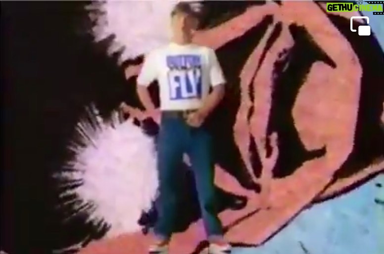 Rob Liefeld Instagram - The coolest thing about this Levi’s 501 spot, going on 32 years now, was that it put the spotlight on COMIC BOOKS! The commercial payed in high rotation across sports, talk shows and MTV for 14 months. These spots PLAYED. I got checks for every 3 month cycle it aired and I got 5 of those checks total. Comic books never had it so good! 😘😛 #marvel #deadpool #robliefeld