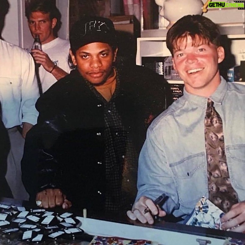Rob Liefeld Instagram - In honor of Eazy-E gettjng his own street in Compton today, I share that time he came to my Golden Apple event to get his comics signed. I think I was excited. Congrats to Eric & his family on his great legacy as a rap pioneer. #xforce #deadpool #marvel #image #youngblood #eazye #nwa #robliefeld