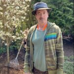 Robert Downey Jr. Instagram - Happy #EarthDay 🌎🙏 Every Dogwood has its day...1 down, 1.2 BILLION to go!🌳 @senatorbennet #footprintcoalition