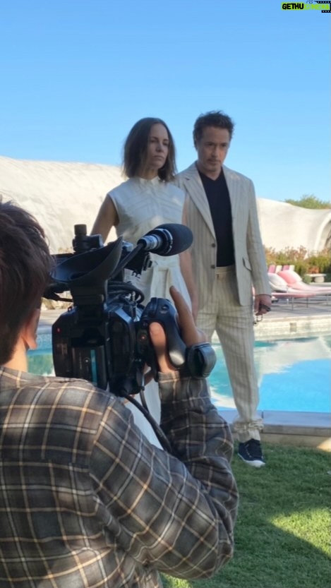 Robert Downey Jr. Instagram - Welcome to #ExtonCam!π₯ He got behind the lens and captured some great BTS from our shoot with @thepurist...he even came prepped with some hard hitting questions! #ThePurist #bts #DomeHome Musically seasoned by @iamsunnyriot !
