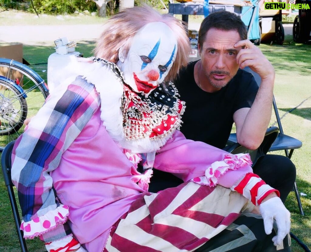 Robert Downey Jr. Instagram - The odds of being killed by a killer clown are statistically low. Like, really low. However, the odds of falling victim to online crime are 1 in 4. Now that’s scary stuff! Solution? @aura_protects . Yeah, you need it. #proudpartner (link in bio)