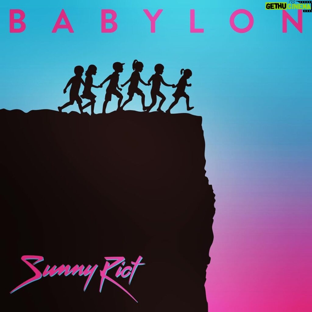 Robert Downey Jr. Instagram - Everyone take a moment and listen to ‘BABYLON’ by my dear friend @iamsunnyriot ...one of the best songs I’ve heard in awhile...you really outdid yourself here bud!🎶