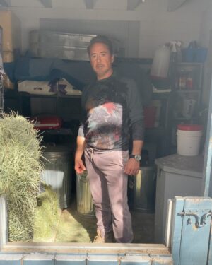 Robert Downey Jr. Instagram - #oldmacdowney had a ranch,,, Ee i ee i o,,, and on that #ranch he did #dance ... #thankyou @officialfootprintcoalition (🎥 @jimmy_rich )