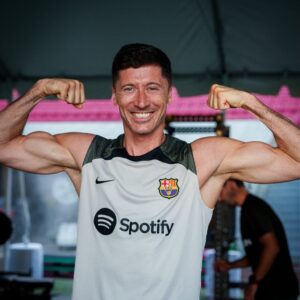 Robert Lewandowski Instagram - Match day in the USA 💪🏻

@fcbarcelona 
#usa