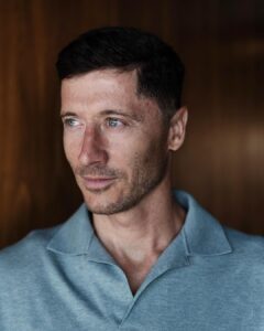 Robert Lewandowski Instagram - I still love scoring goals and I haven't explored everything in football yet… @lequipe @jjjbonnet