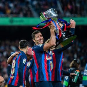 Robert Lewandowski Instagram - Champions! 🏆

@fcbarcelona