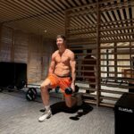 Robert Lewandowski Instagram – Morning at the gym 💪🏼 

@4f_official 
#paidpartnership
