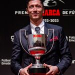 Robert Lewandowski Instagram - I am grateful for receiving the Pichichi Trophy for the Top Scorer in LaLiga! ⚽️🏆 This journey has been filled with passion, hard work, and support of my teammates, coaches, and fans. Thank you for being a part of this incredible achievement! 🙌 @fcbarcelona