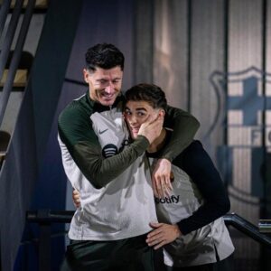 Robert Lewandowski Instagram - Mucha Fuerza Amigo ❤️‍🩹

 @pablogavi
