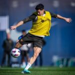 Robert Lewandowski Instagram - How is your Friday? 😉 @fcbarcelona