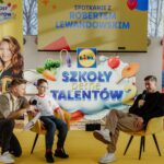 Robert Lewandowski Instagram - Coż to było za spotkanie! Szkoły Pełne Talentów @lidlpolska To dzięki tej akcji razem spełniamy marzenia polskich uczniów oraz pomagamy im rozwinąć ich talenty! Trzymam za was kciuki– wierzę, że zdobędziecie to, o czym marzycie 💪🏻 @lidlpolska #szkolypelnetalentow #reklama