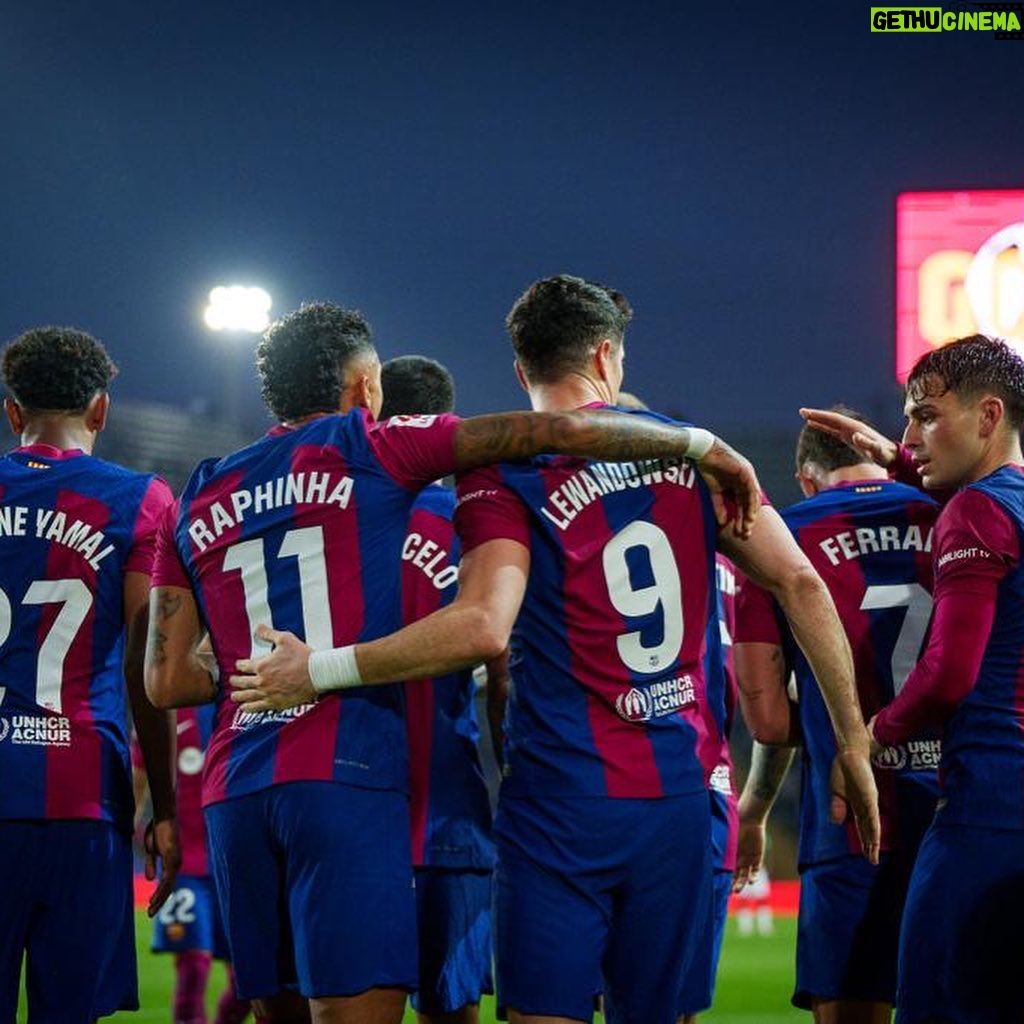 Robert Lewandowski - 1.2 Million Likes - ⚽️⚽️
Win for @fcbarcelona