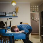 Robin Blase Instagram – Letzte Woche war die erste Woche in DREI MONATEN in der ich normal gearbeitet habe – denn die Kita hatte wieder offen. 

Hier seht ihr mich glücklich zurück im @richtig__cool Büro – habe bequeme Stühle und höhenverstellbare Tische offensichtlich sehr vermisst im Homeoffice. Hab sogar ein Video für meinen Kanal gedreht – kommt nächste Woche! 😮

Ich habe es sehr genossen, damit ich zumindest etwas geschafft habe, bevor dann nächste Woche der nächste Lockdown angekündigt wird 😷

Immer positiv bleiben und die Momente genießen, in denen man endlich wieder richtig was ausdrucken kann!

📸 @johannawittig