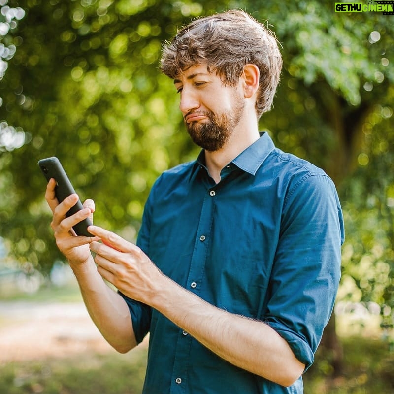 Robin Blase Instagram - Ich, wenn der Urlaub schon wieder vorbei ist. Dafür gibts diese Woche direkt den Start von zwei neuen Projekten auf die ich mich schon lange freue 🔥. #Sommer #Urlaub #work #nature 📷 @johannawittig