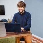 Robin Blase Instagram – #Werbung Nach YouTube, TikTok, LinkedInfluencer erobere ich heute eine neue Front des Internets: Ich bin der neue Star am Fashion-Influencer Himmel! Was kommt als Nächstes? OnlyFans?
Wenn ihr auch so sexy modisch sein wollt, weil ich euch influence: Meine Kleidung kommt von @outfittery – Link dazu ist in der Bio und mit dem Code ROB25 kriegt ihr 25% Rabatt. #Outfittery #Styleyourway #outfitinspiration #outfitoftheday #fashionblogger #fashion 
📸 @johannawittig