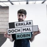 Robin Blase Instagram - #Werbung Mode-Trend auf Instagram: Stylische Schuh-Schützer. Diese Fotowand hat viel Geld gekostet! Deswegen darf sie nicht schmutzig werden. Hat das @bundesfinanzministerium gesagt. Vor dieser – immer noch komplett weißen! – Fotowand hab ich das Thema Grundsteuer & die kommende Reform erklärt. Das Thema ist tatsächlich auch für Mieter interessant. Guckt mal rein – Link in der Bio!