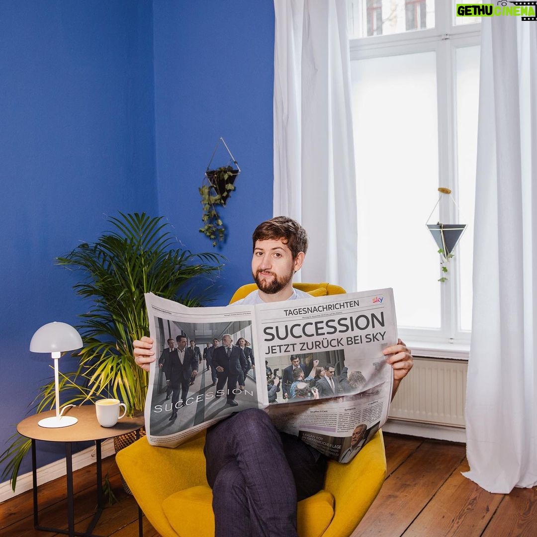 Robin Blase Instagram - #Werbung + + + BREAKING NEWS + + + Die HBO Serie SUCCESSION ist zurück! Kleiner Serien-Tipp für euch - ich bin echt großer Fan! Diese Serie ist quasi »Game of Thrones« in real – nur werden die Schlachten & Intrigen in Meetingräumen und Helikoptern ausgetragen, anstatt in Thronsälen oder auf Pferden. Staffeln 1&2 gibt’s schon länger und ab heute die neue Staffel 3 – exklusiv bei @skydeutschland #SuccessionS3