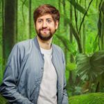 Robin Blase Instagram - #Werbung Ich habe 40€ für AI Avatare bezahlt. Die Zukunft ist hier. Ich bin wunderschön 🥰. Welcher Avatar ist euer Favorit? Auch wenn die teilweise sehr gruselig und lustig aussehen: Ich bin fasziniert von der Technologie. Und davon, wie schnell das alles gerade geht. Tatsächlich bin ich inzwischen davon überzeugt, dass nicht NFTs, Krypto oder das Metaverse die nächste technologische Revolution sein werden, sondern wie AI uns bei der Content-Erstellung unterstützt. Zu AI hab ich noch kein Video gemacht, aber falls euch interessiert, warum ich bei Metaverse, NFTs und Krypto eher skeptisch bin, guckt euch mal meine Videos auf dem Kanal "UPGEKLÄRT - Was du in der Schule nicht lernst!" der @lvmversicherung an. Link in der Bio! #lvmversicherung #upgeklärt #wasduinderschulenichtlernst
