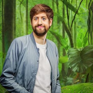 Robin Blase Instagram - #Werbung Ich habe 40€ für AI Avatare bezahlt. Die Zukunft ist hier. Ich bin wunderschön 🥰. Welcher Avatar ist euer Favorit?

Auch wenn die teilweise sehr gruselig und lustig aussehen: Ich bin fasziniert von der Technologie. Und davon, wie schnell das alles gerade geht.
Tatsächlich bin ich inzwischen davon überzeugt, dass nicht NFTs, Krypto oder das Metaverse die nächste technologische Revolution sein werden, sondern wie AI uns bei der Content-Erstellung unterstützt.
Zu AI hab ich noch kein Video gemacht, aber falls euch interessiert, warum ich bei Metaverse, NFTs und Krypto eher skeptisch bin, guckt euch mal meine Videos auf dem Kanal "UPGEKLÄRT - Was du in der Schule nicht lernst!" der @lvmversicherung  an.
Link in der Bio! 
#lvmversicherung #upgeklärt #wasduinderschulenichtlernst