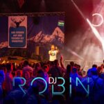 Robin Leutner Instagram - Danke Öcher Wiesn Aachen🙏😍 Heute ist mal ein Tag Pause und morgen gehts nach Bad Griesbach 😍🎉 Happy Sunday🙏 #djrobin #tour #aachen #öcherwiesn #100,5 #layla #bumsbar #hotel #rapunzel 100,5 Arena