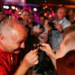 Robin Leutner Instagram - Wann Trinken wir wieder nen @kuemmerling_de zusammen @dj_duese ? 🙏🍻 #djrobin #djdüse #kümmerling #oberbayern #mallorca #party #layla #bumsbar #rapunzel