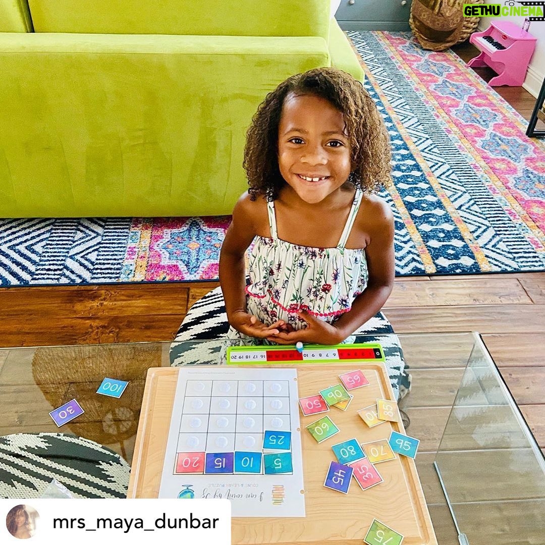 Rockmond Dunbar Instagram - Let it begin! “The Black Box Academy for Free Thinkers” #blackhomeschoolers #blackhomeschooling #blackhomeschool365 #blackhomeschoolmom #blackhomeschooling #blackhistory365 #blackhistoryisamericanhistory #blackhistoryeveryday #blackhomeschoolfamilies