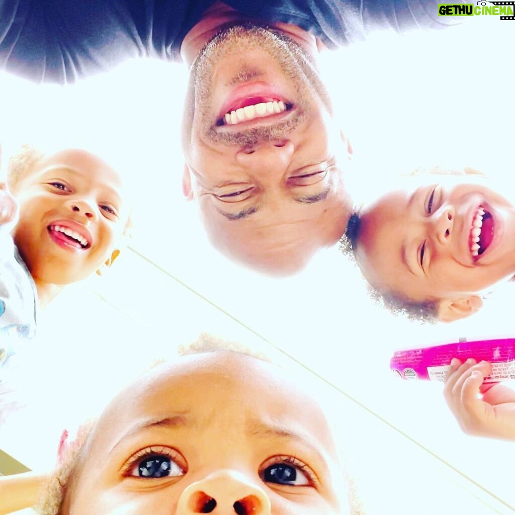 Rockmond Dunbar Instagram - My three sons....Czar 4, Pharaoh 2.5 and Sultan 15 months...Helping them find their purpose in life.... Such a beautiful journey... #son #dad #blackhomeschool #laugh #bestoftheday #bestfriends #quarantine