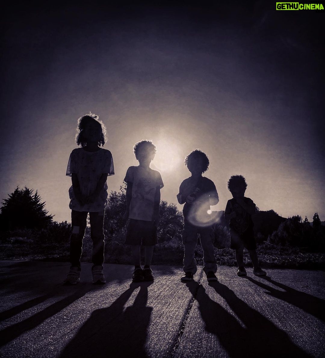 Rockmond Dunbar Instagram - “A child cannot be taught by anyone who despises him, and a child cannot afford to be fooled. A child cannot be taught by anyone whose demand, essentially, is that the child repudiate his experience.” -James Baldwin #blackhomeschoolers #blackeducators #blackeducation #blacklove #black #❤️ #jamesbaldwin #blackkids