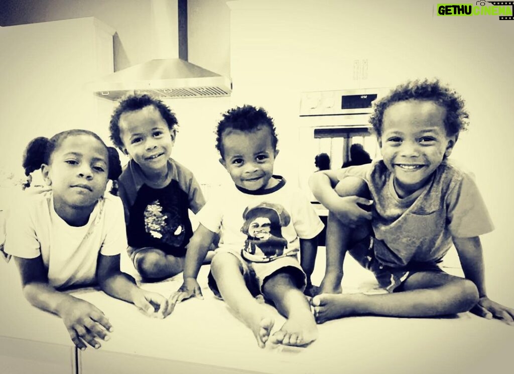 Rockmond Dunbar Instagram - The Boss and the Boys! #girlpower #blackgirlsrock #blackgirlmagic #blackhomeschoolers #homeschool #blackboys #blacklove #kids #❤️