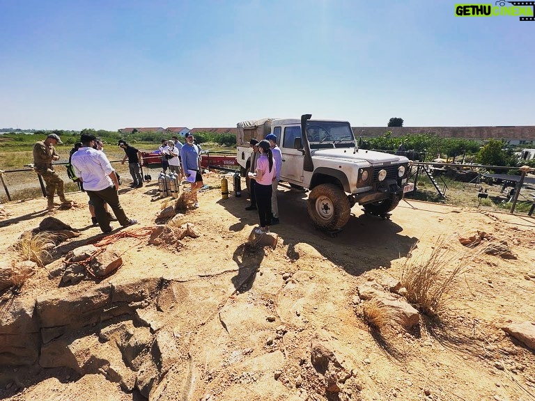 Rodger Corser Instagram - Creating the #nullarbor in the the backlot of @thestudiopark_th Bangkok, with @damonherriman @conormerriganturner @ktanch #michaelrussellgunn All six episodes of @thaicaverescue available to stream now on @netflix worldwide *no kangaroo’s…or actors were harmed during filming #bts #thaicaverescuenetflix #skglobalent #netflix #netflixth #skippythebushkangaroo The Studio Park Thailand