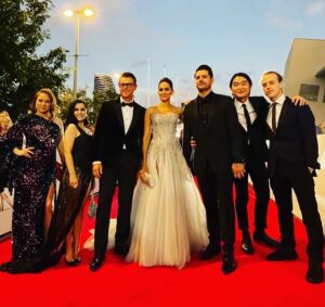 Rodger Corser Instagram - Thanks for five amazing @9doctordoctor seasons @hayleymcelhinney @chloebayliss5 @thenicoledasilva @ryanjohnsonofoz @charles.z.wu 
@matt_castley 
…and our missing Whyhopians @tinabursill @thebelindabromilow 
🫡#logies2022