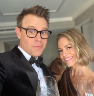 Rodger Corser Instagram - Got my partner in crime and we’re Ready to Rock🤘Let’s go #logies2022 #doctordoctor @boss