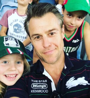 Rodger Corser Instagram - Let’s go Rabbitohs!!! Bring home No.22!! #nrlgf #southsydneyrabbitohs #gloryglory