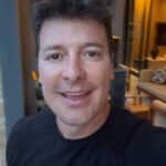 Rodrigo Faro Instagram - Quem não tiver coragem de fazer , vai viver pra contar a história de quem fez!!!❤️💪🏻