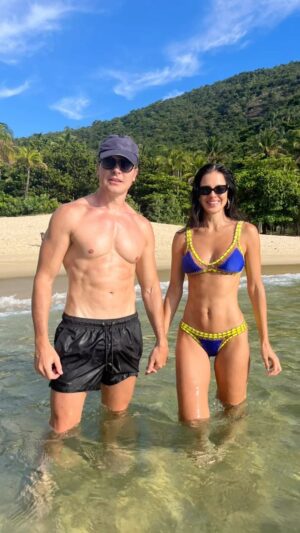 Rodrigo Faro Instagram - Macetando…🌊☀️❤️
