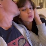 Rodrigo Faro Instagram - E a Lelê tirou 10 na prova de Português… A gente adora estudar juntos!!!❤️Te amo filha!!!Parabéns!!!
