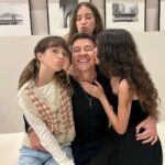 Rodrigo Faro Instagram - Clara, Maria e Helena…Meu legado pra esse mundo…Amor de pai…Amor que dói de tão grande!!! ❤️❤️❤️