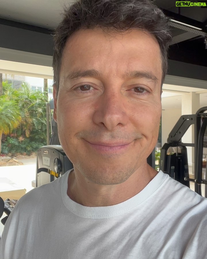 Rodrigo Faro Instagram - ESCLARECIMENTO. Em respeito a minha amiga @angelicaksy .Só nós sabemos o quanto ralamos, lutamos e trabalhamos desde crianças para conquistar o que conquistamos!!!! ❤️ @angelicaksy