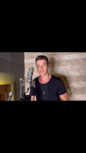 Rodrigo Faro Instagram - Quando me perguntam o que eu vi em você…Eu respondo: vi o que faltava em mim!!!! #amor #musica #love #ınstagood