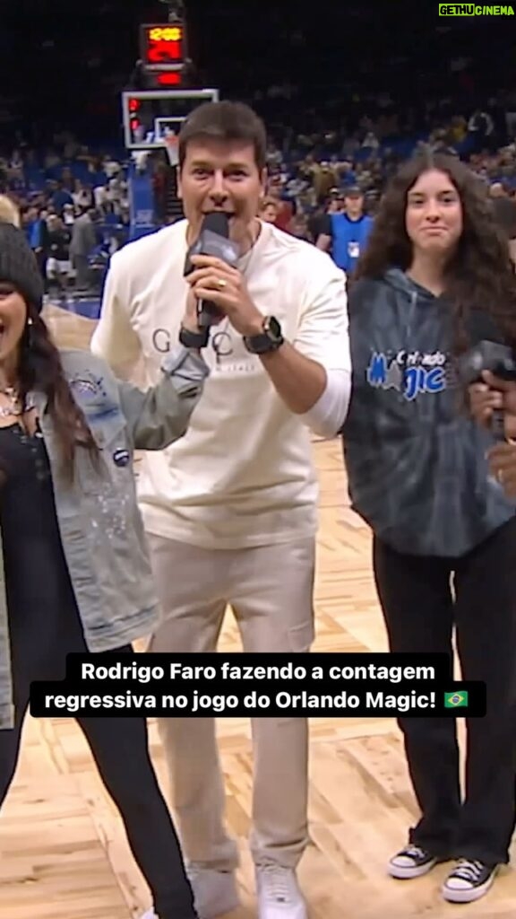 Rodrigo Faro Instagram - ELE GOSTA! O @rodrigofaro fez a contagem regressiva pro jogo na nossa Noite Brasileira! 🤩🇧🇷